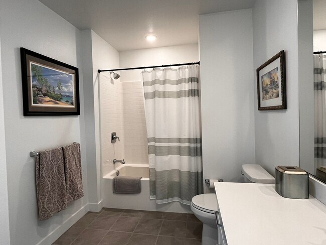 Building Photo - Luxury Condo in Lexington at Central Park West - Available Beginning of September!!