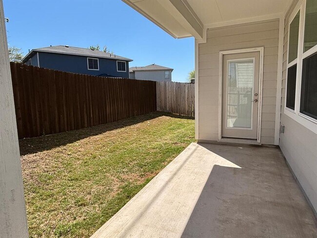 Building Photo - 1611 Iberville Dr