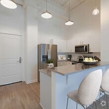 Building Photo - City View Apartments - 501 (501 S. Capitol...