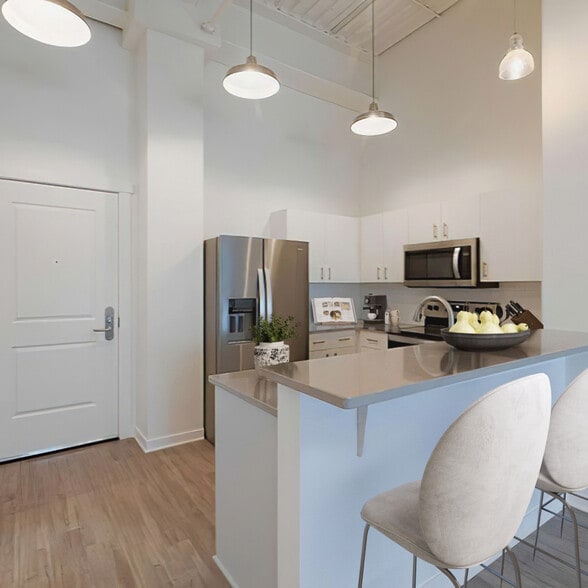 Primary Photo - City View Apartments - 501 (501 S. Capitol, LLC)