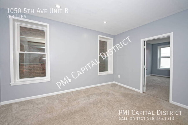 Building Photo - Recently Remodeled, Modern 2 bed/1 bath Ap...