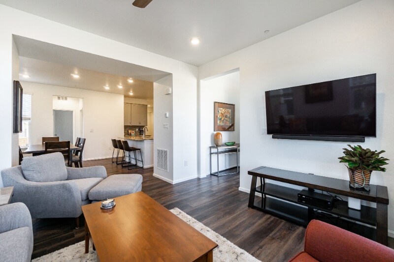 Building Photo - 444 Tigercat Wy