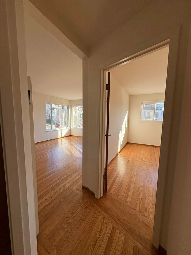 Building Photo - 2901 Cabrillo St