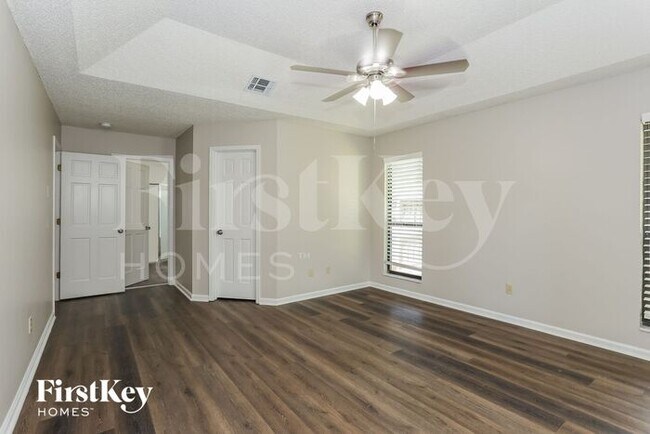 Building Photo - 1337 Gately Rd
