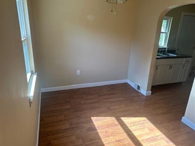 Building Photo - 3 bed/ 1 bath House for rent Clairton, PA