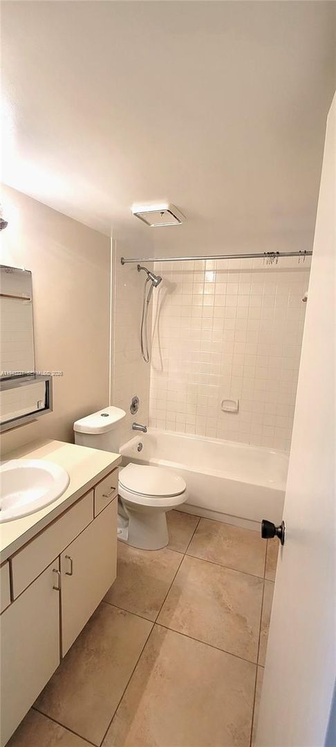 Building Photo - 9004 SW 137th St