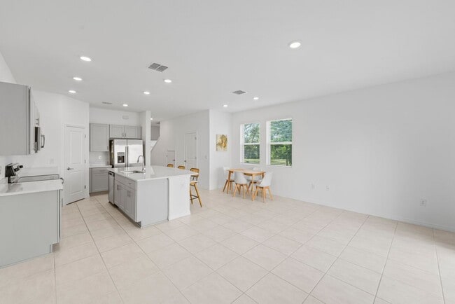Building Photo - 3339 Whooping Crane Dr