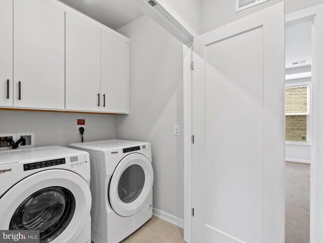 Building Photo - 7465 Backett Wood Ter