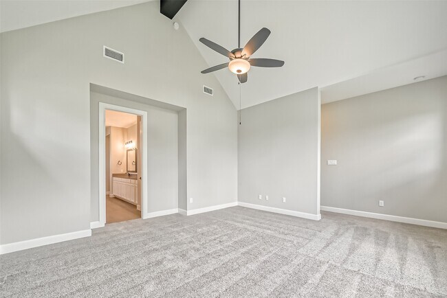 Building Photo - 610 Vineyard Hollow Ct