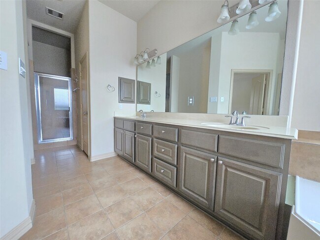 Building Photo - 24923 Florina Ranch Dr