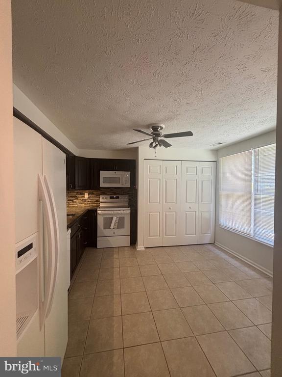 Building Photo - 2 Crosswood Ct