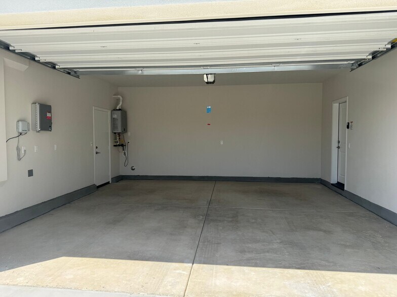 Building Photo - 7206 Veranda Ln