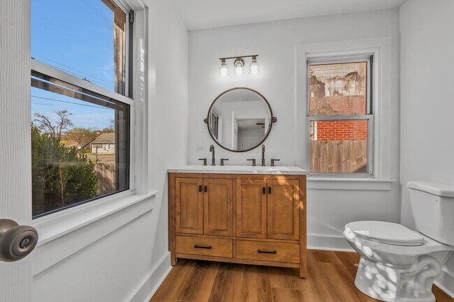 Building Photo - 223 Cumberland Dr