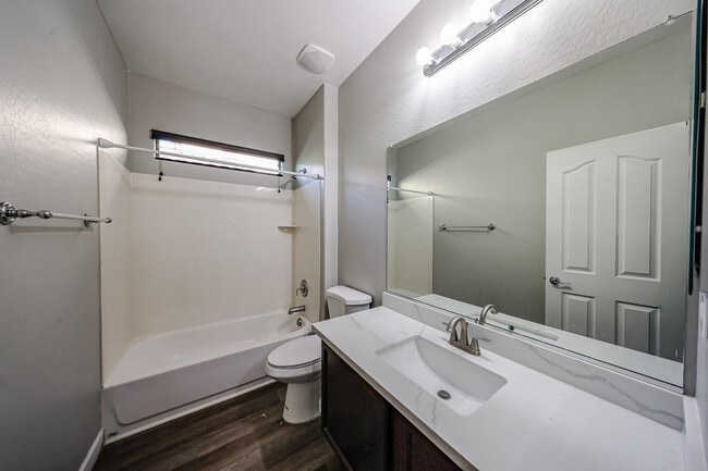 Building Photo - 16982 W Rio Vista Ln