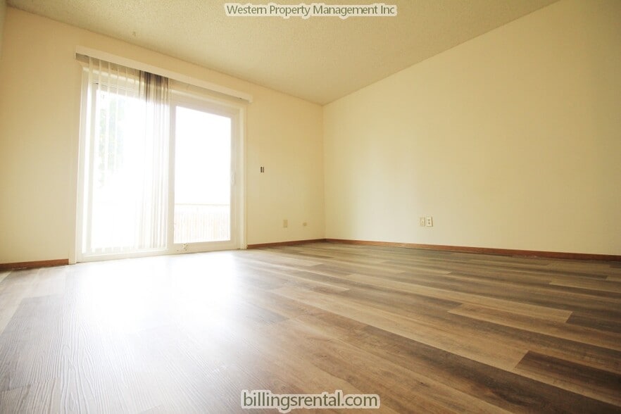 Living Room - 3321 Central Ave