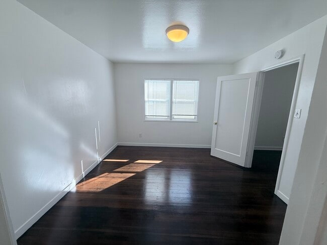 Building Photo - 9006 A St