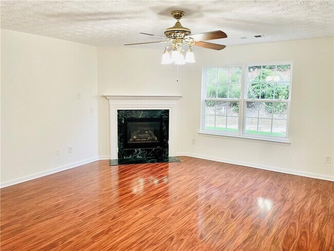 Building Photo - 1700 Ivey Pointe Ct