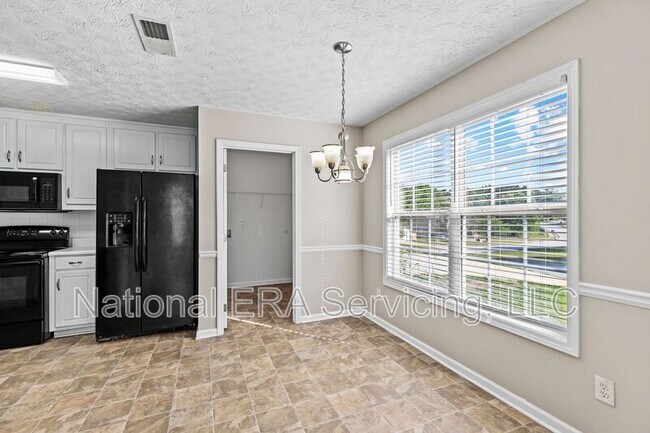 Building Photo - 185 Vintage Dr