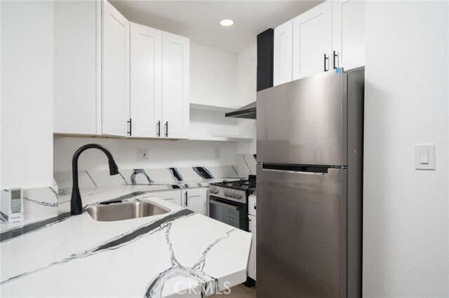 Building Photo - 14255 Long View Dr