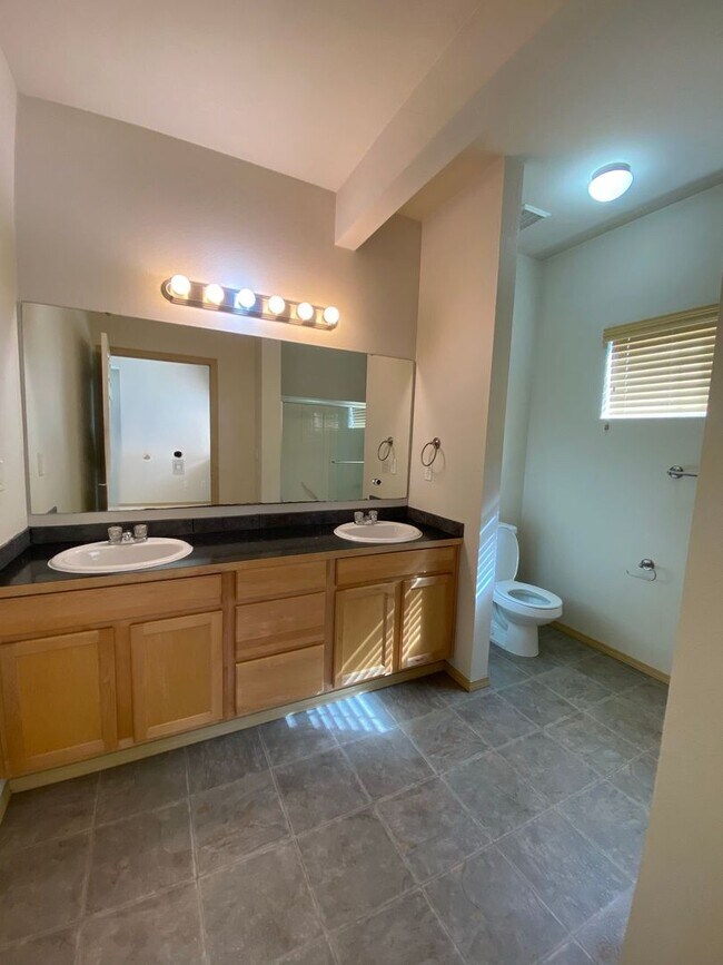 Building Photo - No Mower Needed! Great Townhome In A Beaut...
