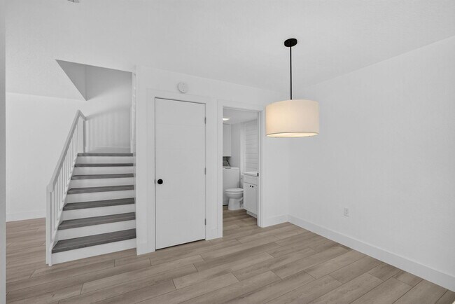 Building Photo - 2101 21st Way