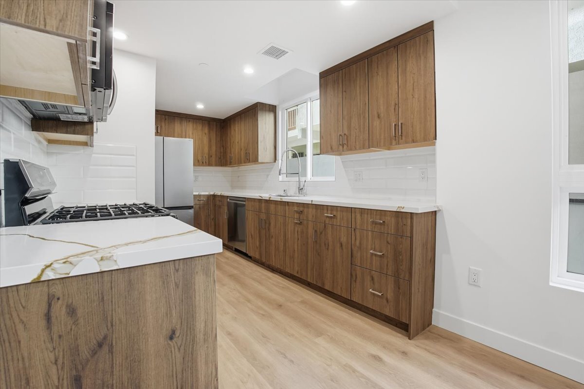 Building Photo - 1820 Prosser Ave