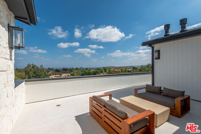 Building Photo - 5340 Whitman Rd