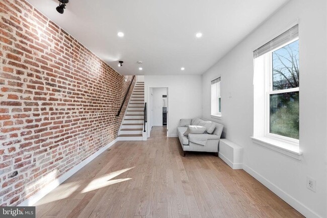 Building Photo - 718 Rhode Island Ave NW