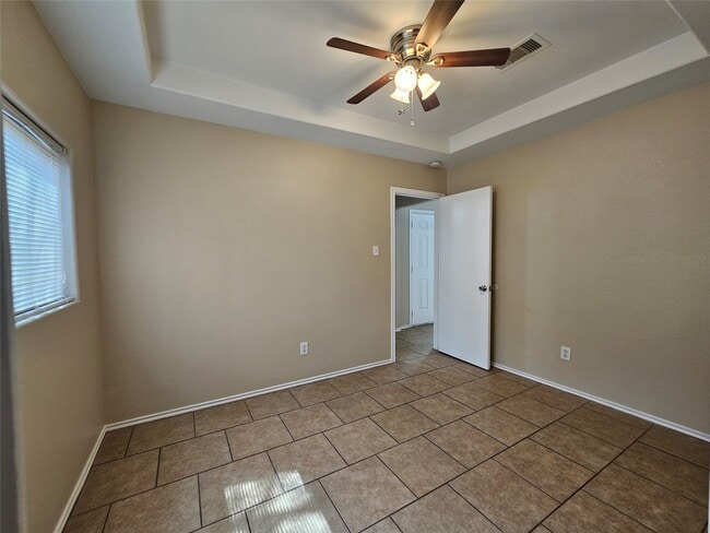 Building Photo - 500 Birch Cluster Ct