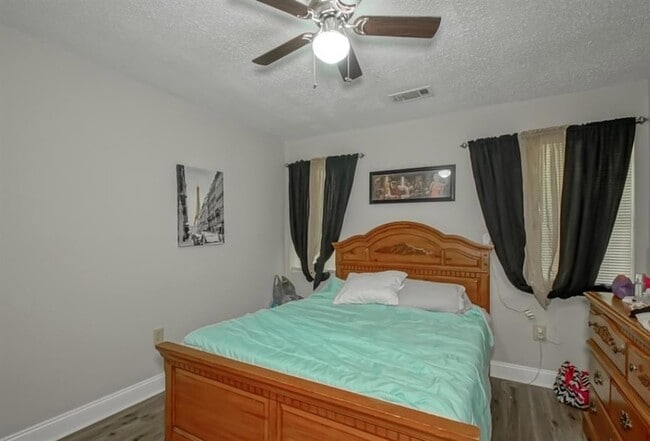 Building Photo - 2001 Tenth Street Unit