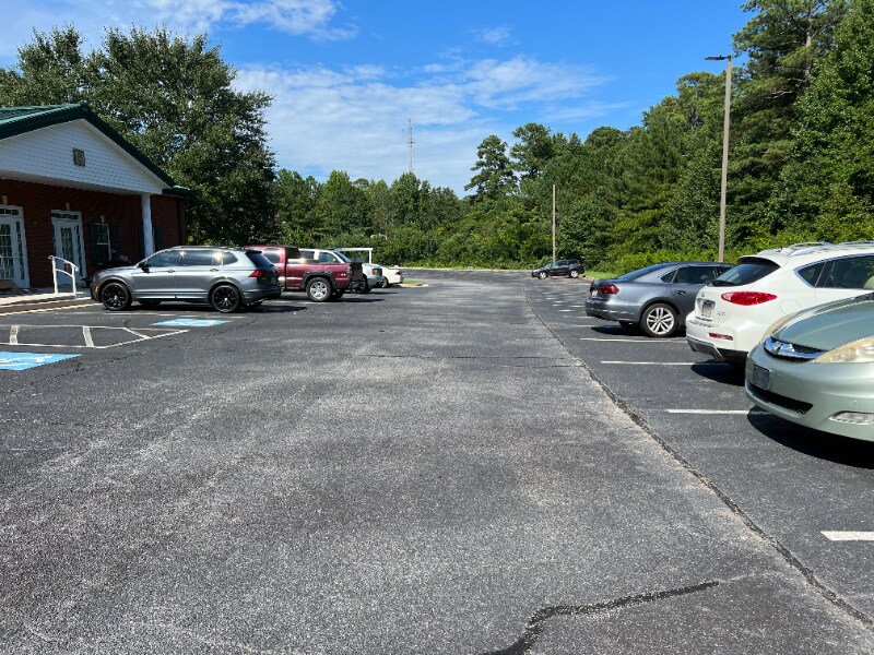 Building Photo - 3100 Five Forks Trickum Rd SW