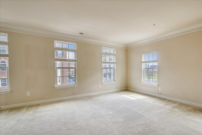 Building Photo - 3602 Spring Hollow Ln