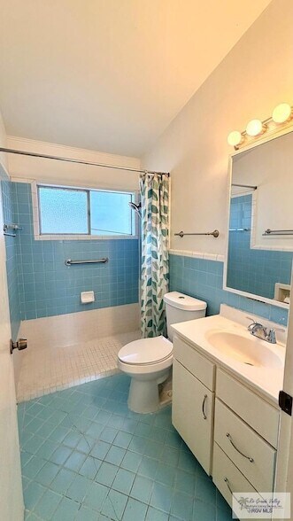 Building Photo - 1111 Rosemond Ct