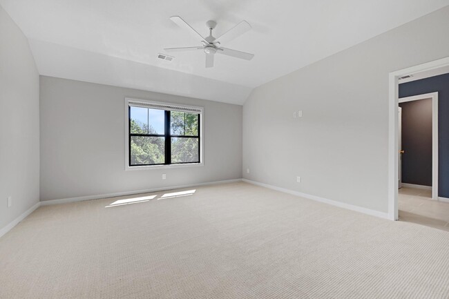 Building Photo - 16653 Garnett St