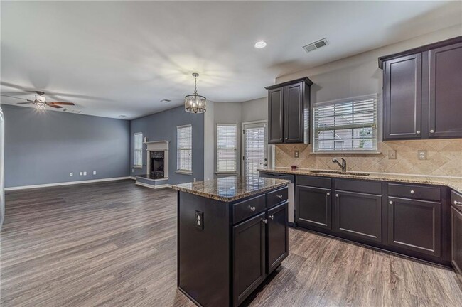 Building Photo - 508 Arbor Trail