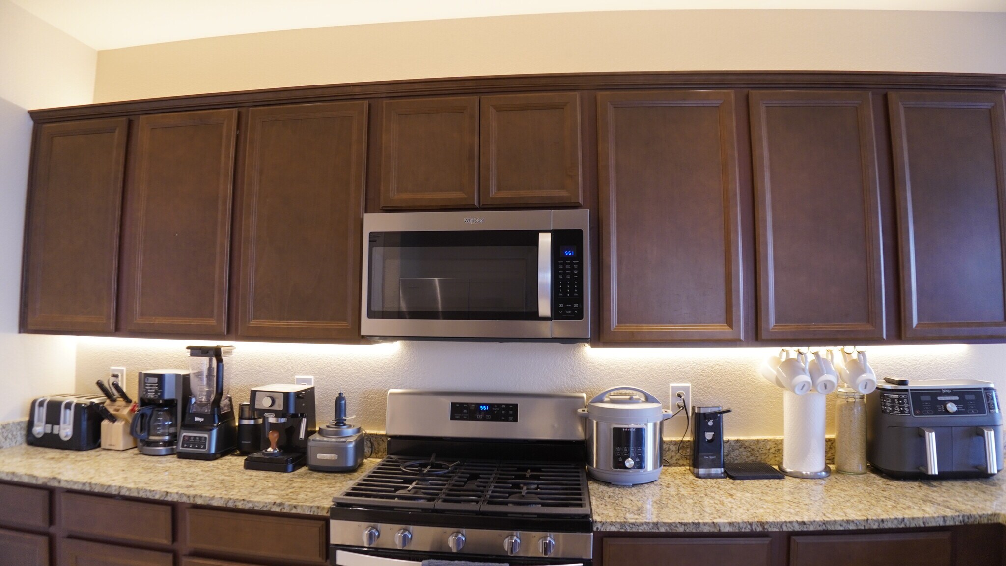 Building Photo - 5532 Autumn Cliffs Way