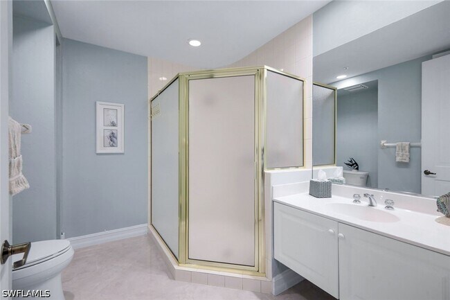 Building Photo - 4811 Island Pond Ct