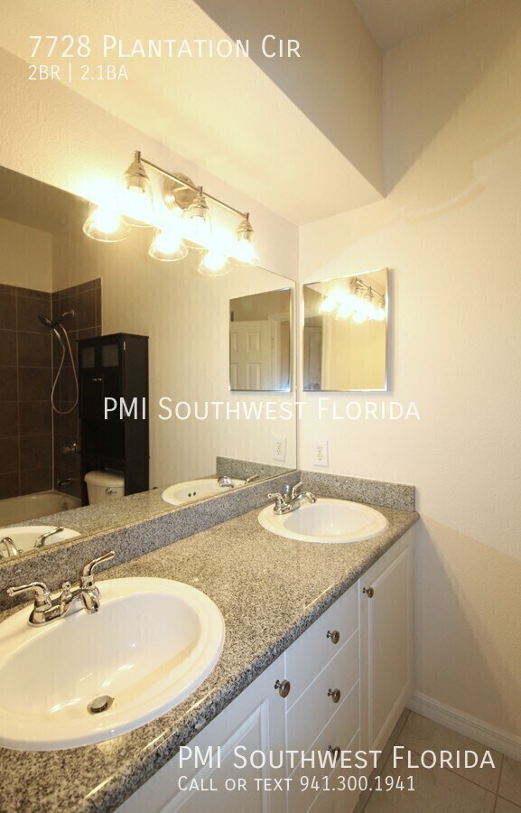 Building Photo - 7728 Plantation Cir