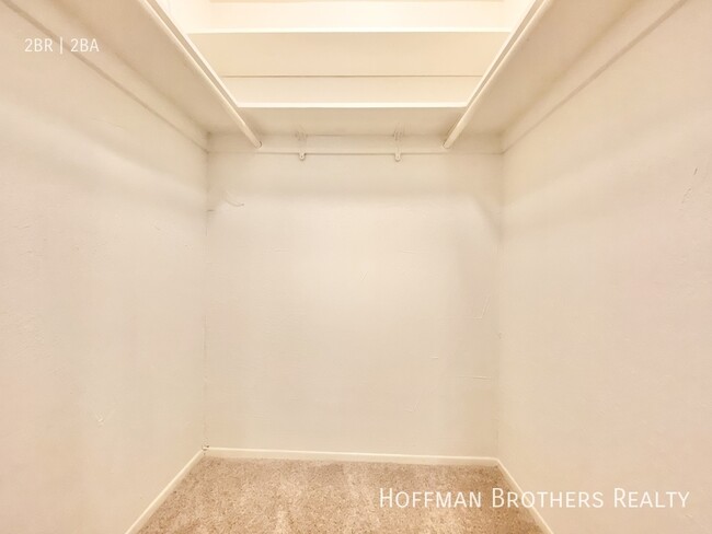Building Photo - 1000 N Doheny Dr West Hollywood, CA 90069