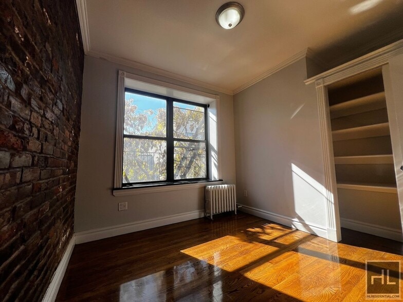 Building Photo - East 13th Street
