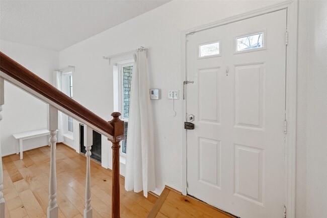 Building Photo - 7575 Cambridge St