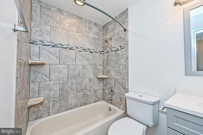 Building Photo - 105 Sunny Hill Ct