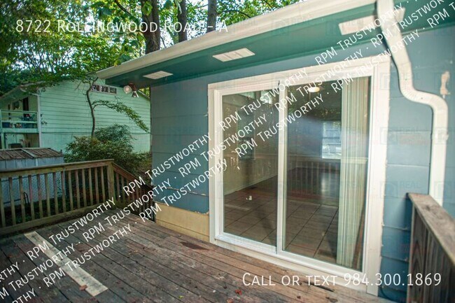 Building Photo - 8722 Rollingwood Rd