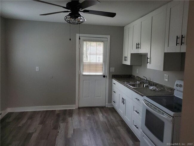 Building Photo - 83 Midway Oval