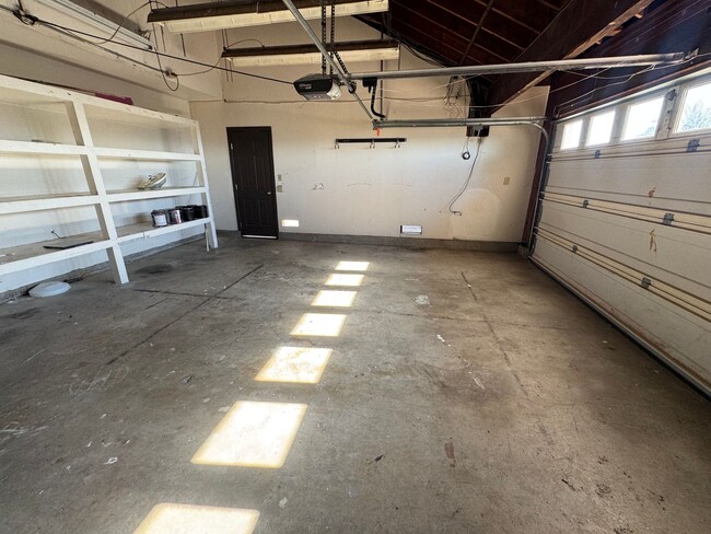 Building Photo - 4 Bedroom - 2 Bathroom with view