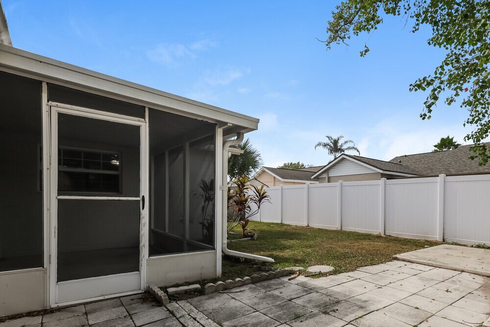 Building Photo - 1310 Coolmont Dr