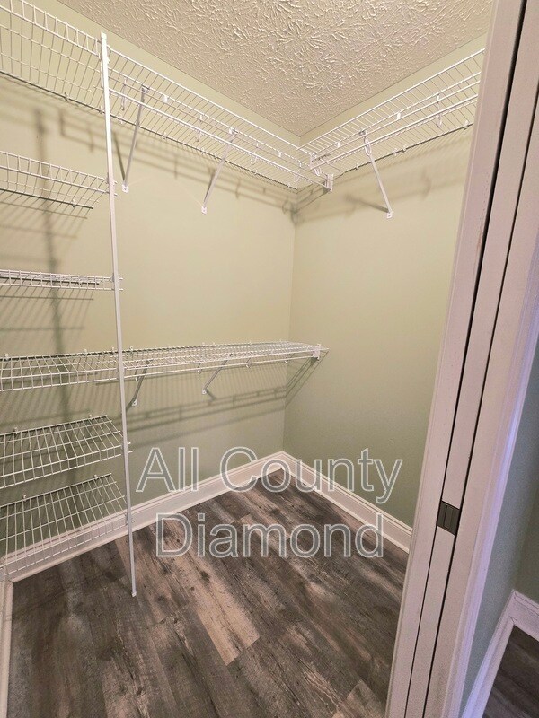 Building Photo - 603 Diamonte Cir