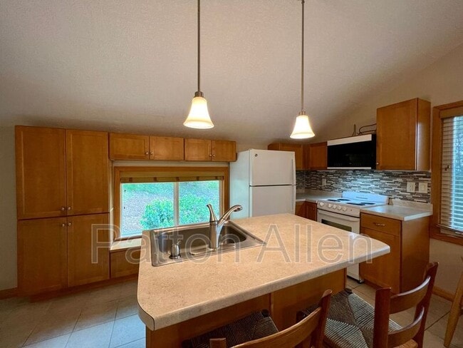 Building Photo - 69 Pink Fox Cove Rd