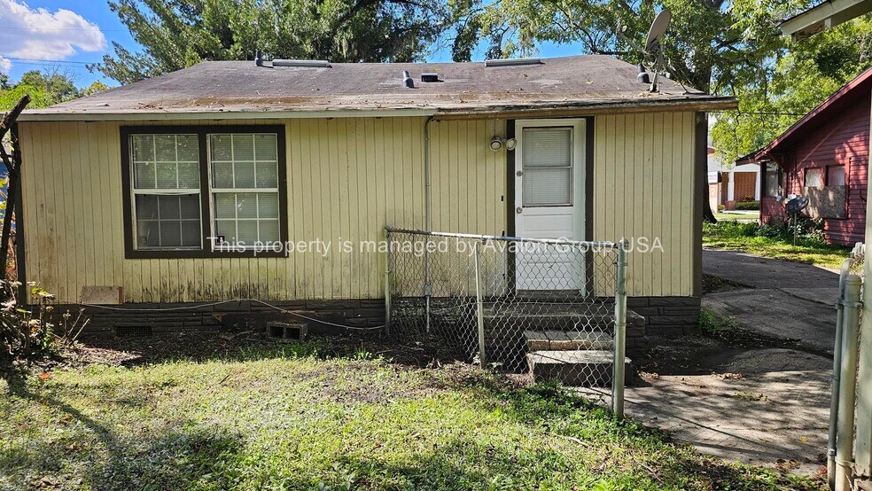 Building Photo - 873 Melson Ave