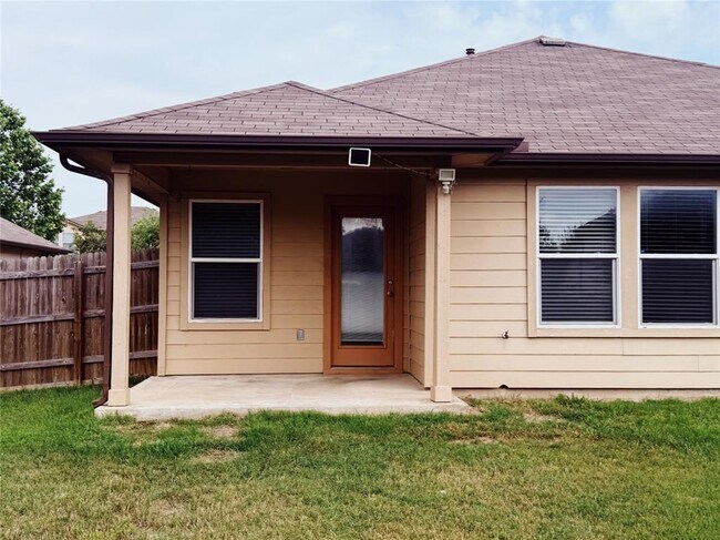 Building Photo - 545 Goddard